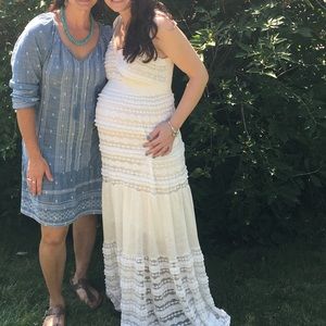 A pea in the pod white lace dress